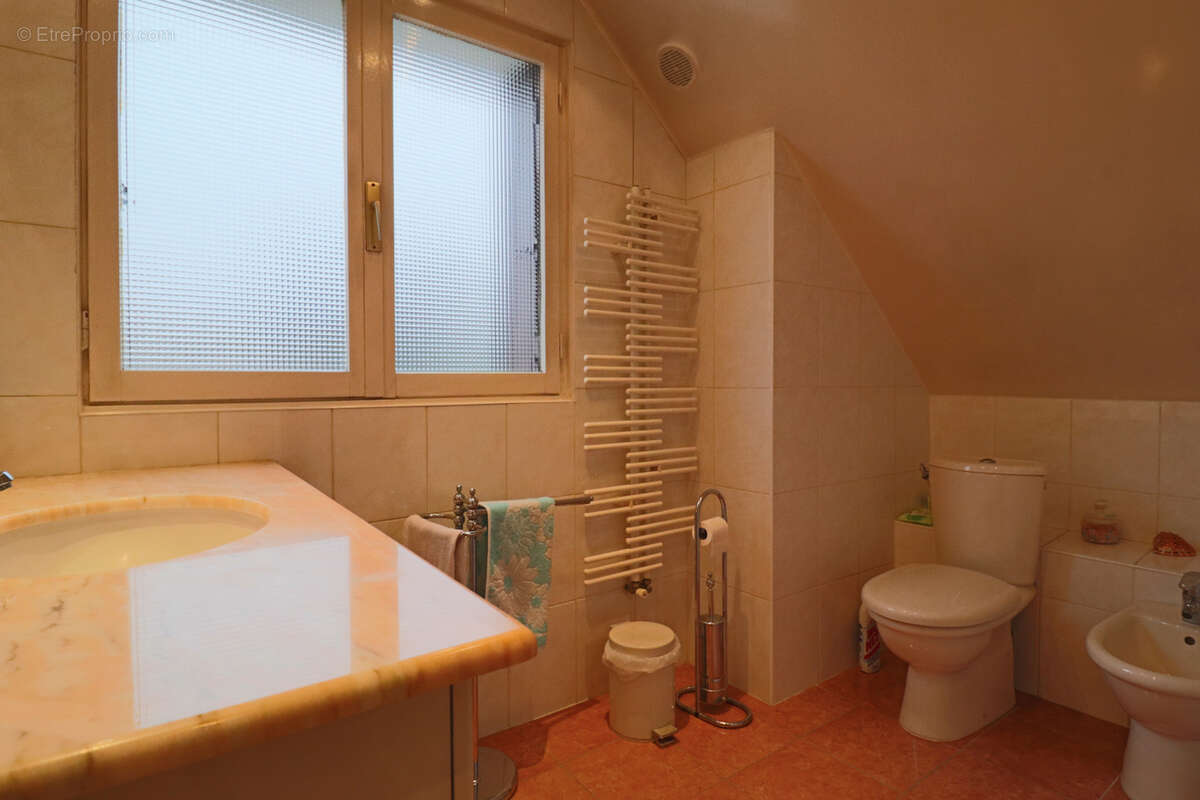 Maison à LIVRY-GARGAN