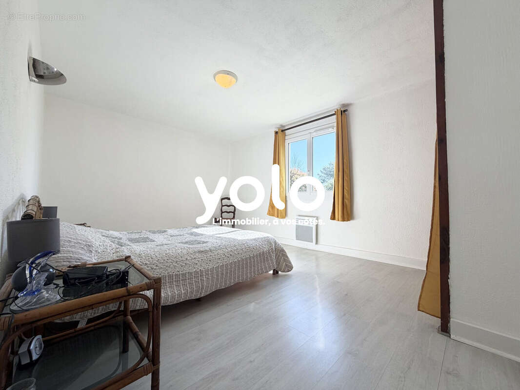 Maison à CREYSSENSAC-ET-PISSOT