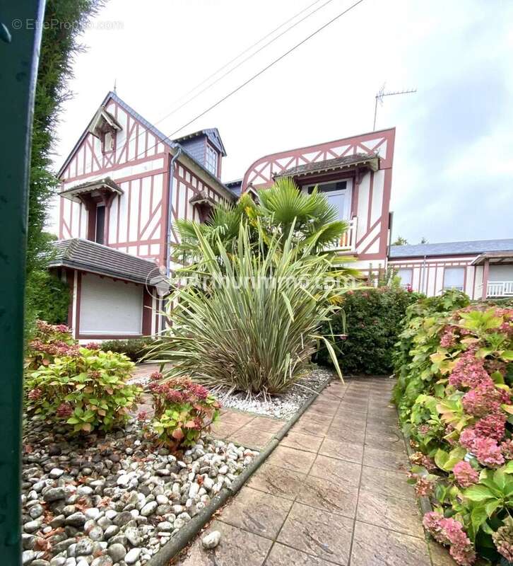 Appartement à DEAUVILLE