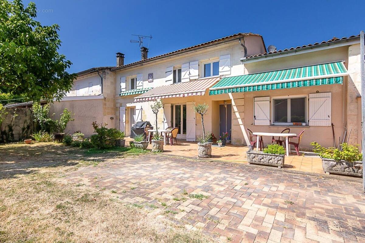 Photo 1 - Maison à LA LANDE-DE-FRONSAC