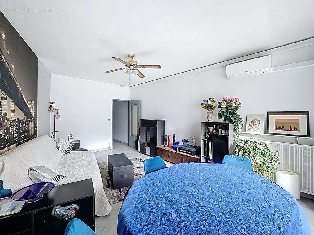 Appartement à ROQUEBRUNE-CAP-MARTIN