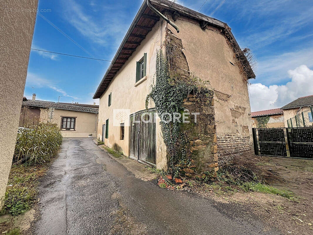 Maison à SAINT-SYMPHORIEN-D&#039;ANCELLES