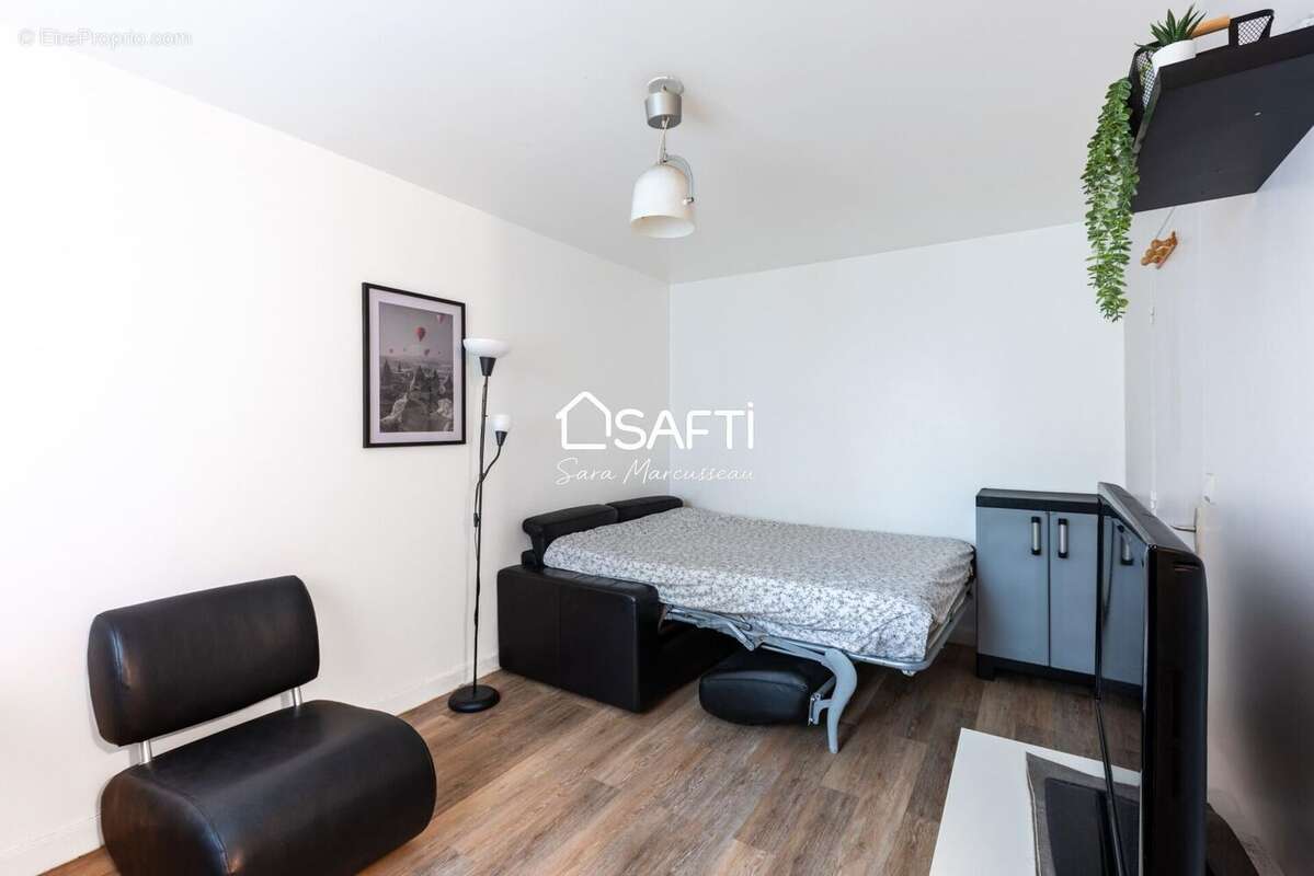 Photo 9 - Appartement à AUBERVILLIERS