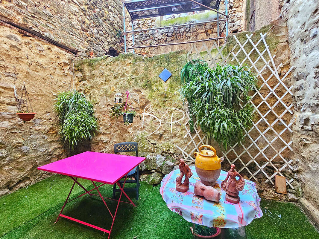 Appartement à LORGUES