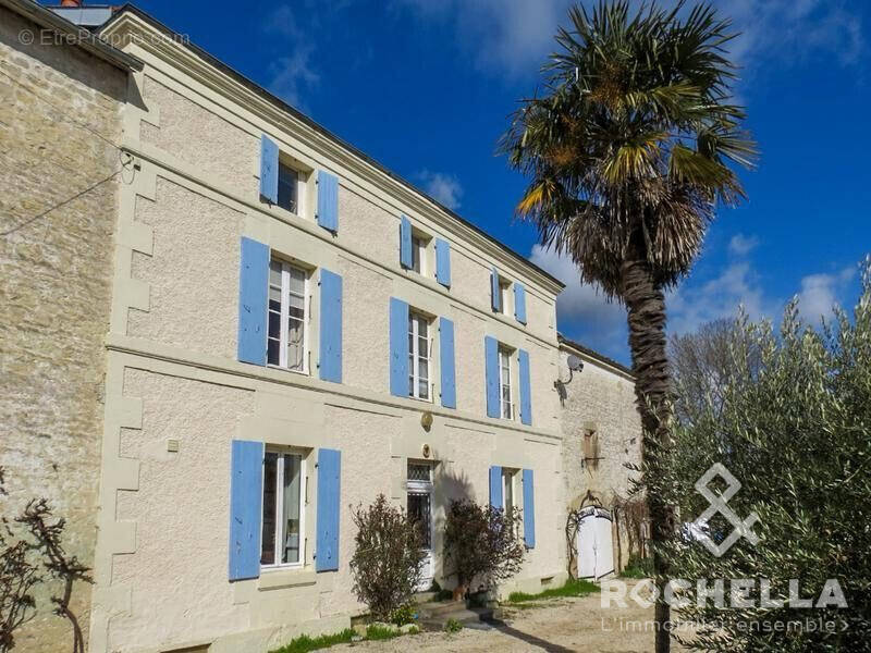 Maison à DAMPIERRE-SUR-BOUTONNE