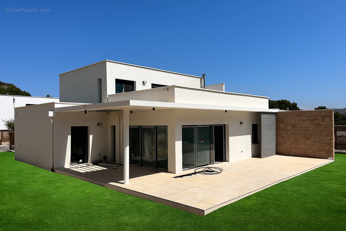 Maison à MARSEILLE-9E