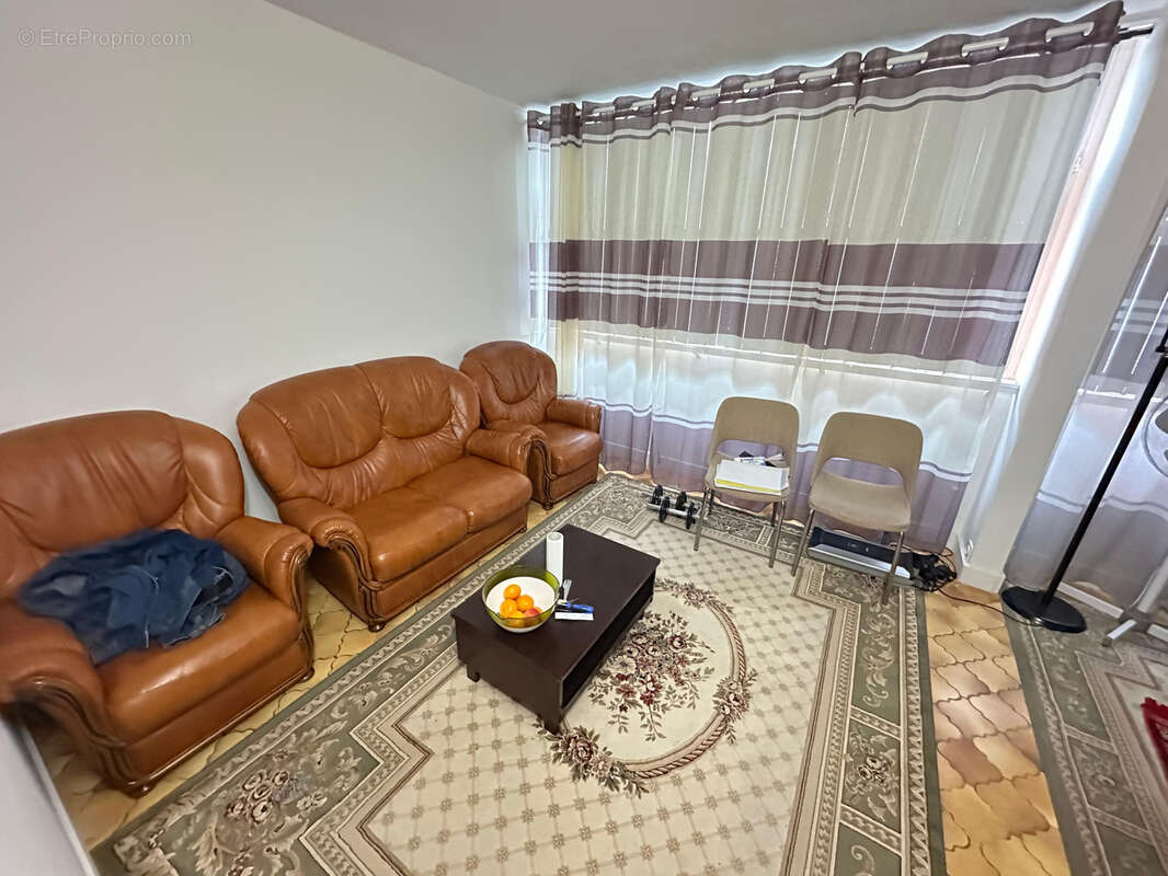 Appartement F4 68m2 - photo 2