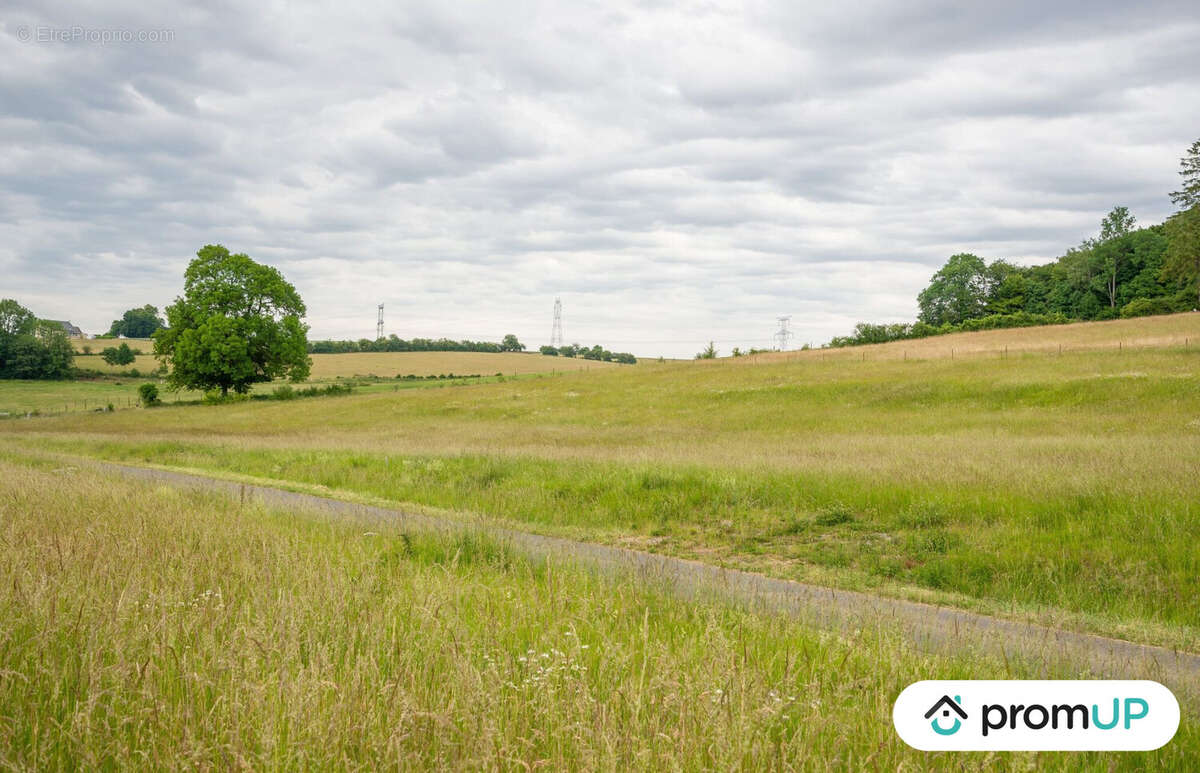 Terrain à PREZ