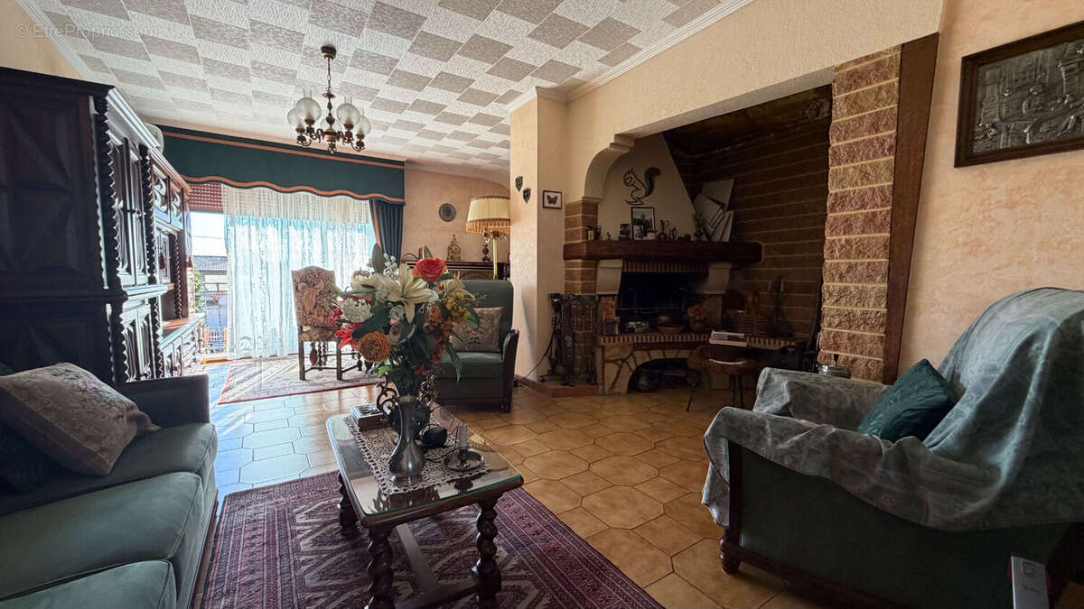 Maison à LIVRY-GARGAN