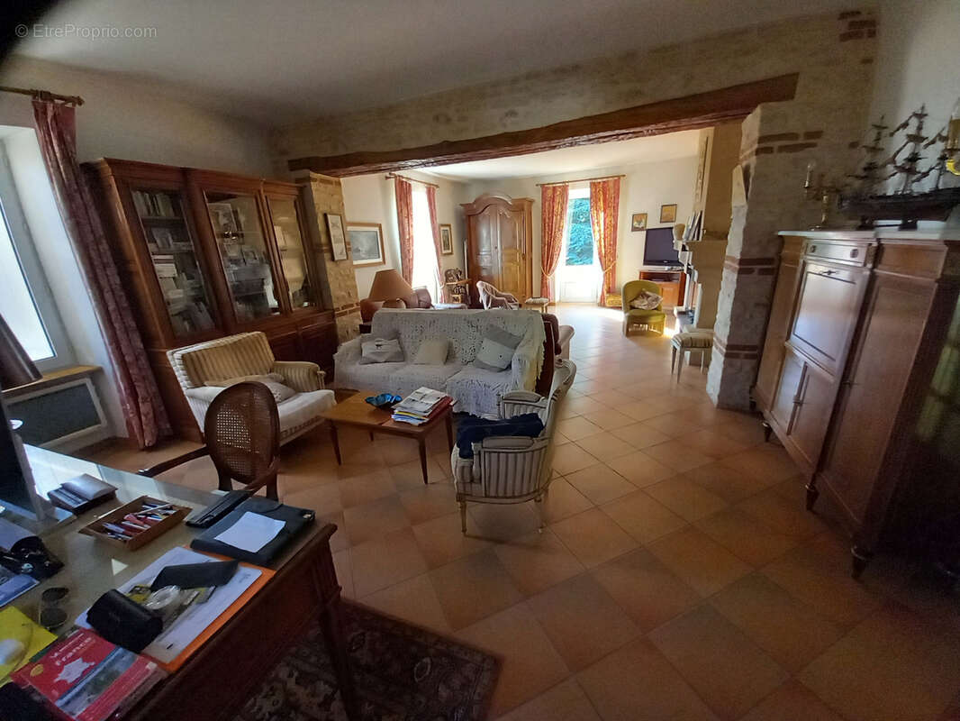 Maison à SAUVETERRE-LA-LEMANCE