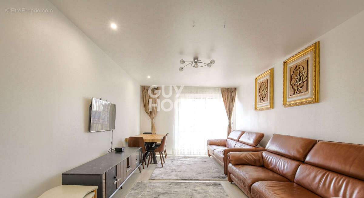 Appartement à RILLIEUX-LA-PAPE