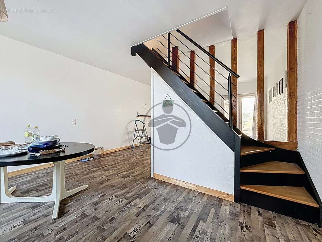 Maison à SAINT-QUENTIN