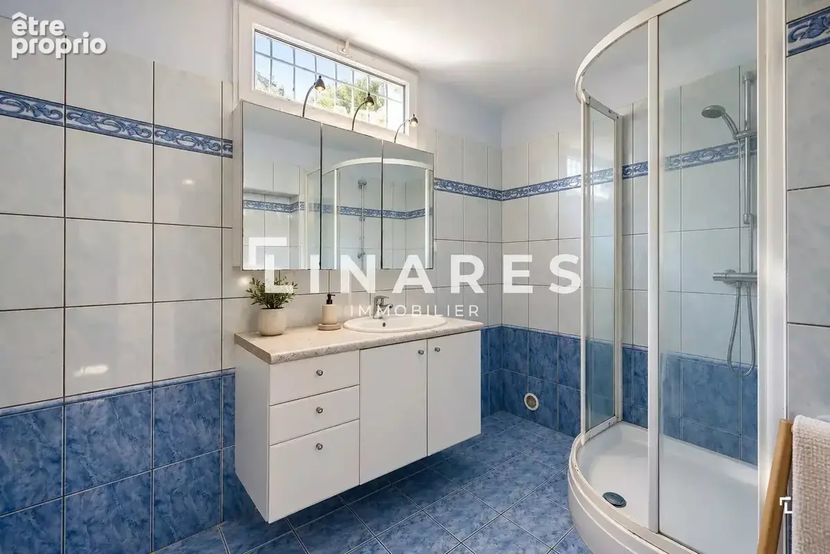 VILLA AMICA - Villa T4 de 121 m² - Terrain de 1156 m² - Dépendance - 13190 ALLAUCH - photo 11