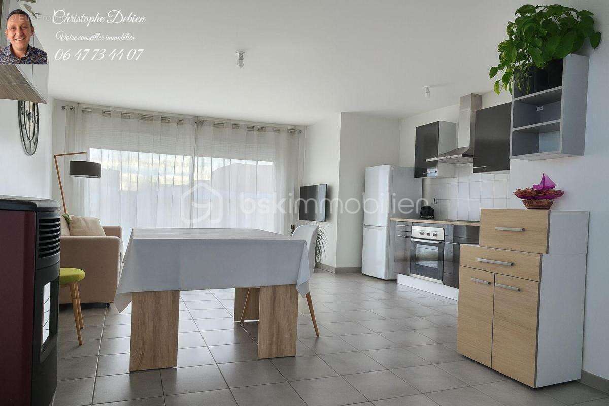 Maison à SAINTE-LUCE-SUR-LOIRE