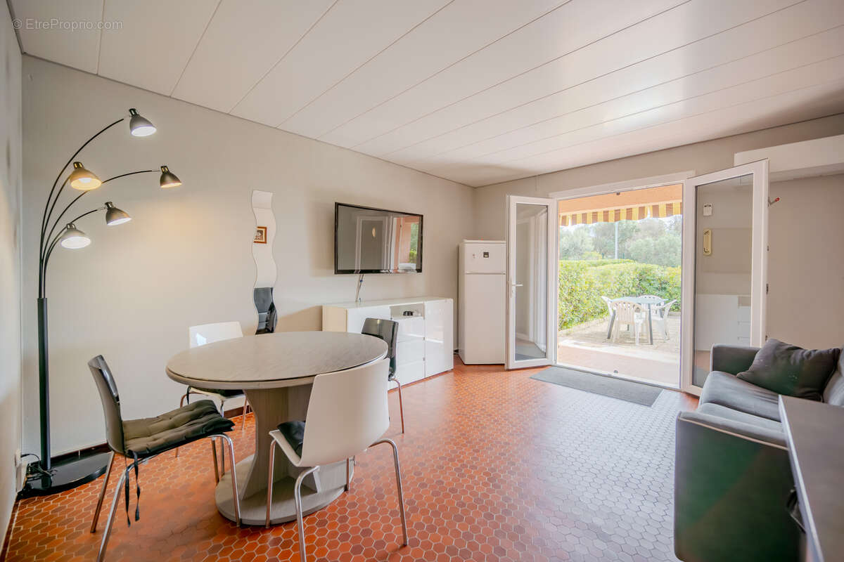 Appartement à HYERES