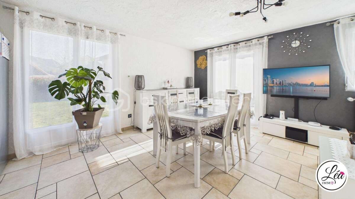 Votre nouveau chez-vous : maison avec jardin, terrasse & garage - photo 4