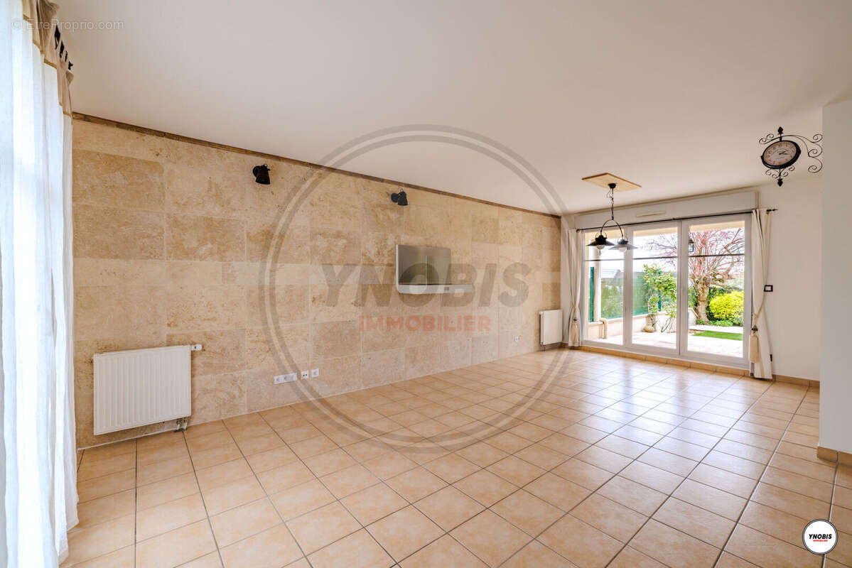 Maison à ECQUEVILLY