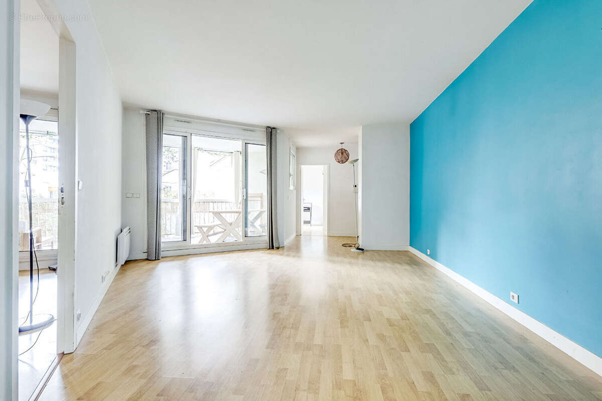 Appartement à PARIS-20E