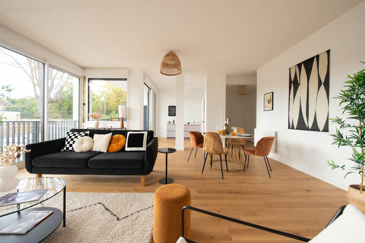 Appartement à BORDEAUX