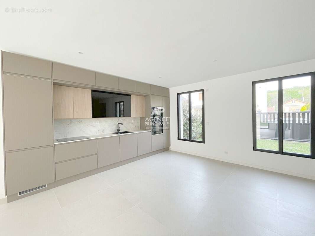 Maison à VELIZY-VILLACOUBLAY