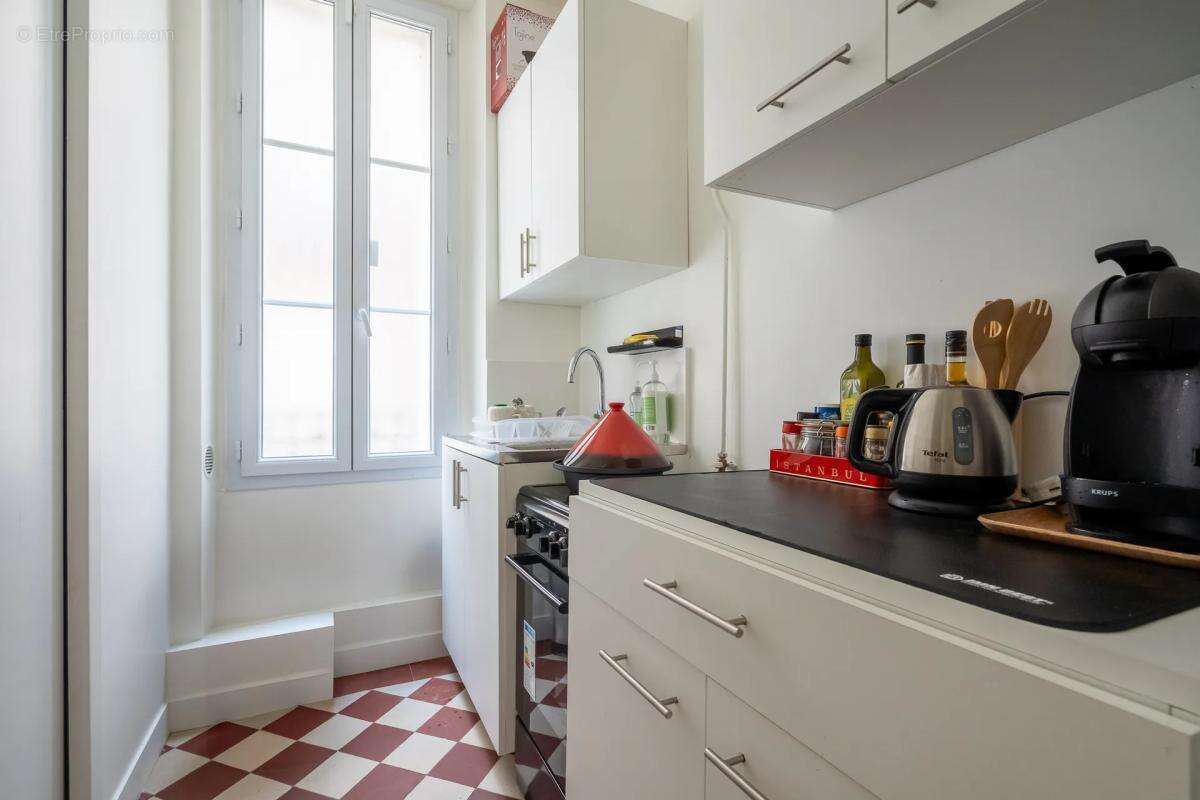 Appartement à PARIS-10E
