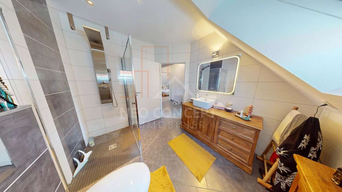 Exceptionnelle propriété de 35 ares avec maison contemporaine de 216 m² - photo 13