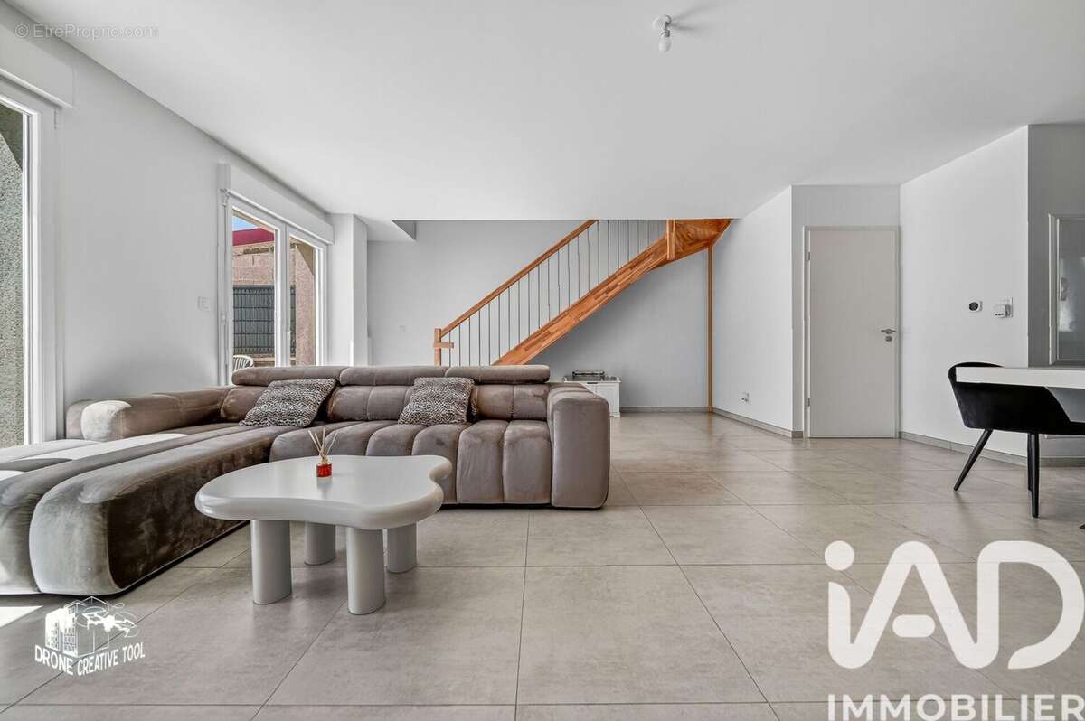Maison 79 m² à Metzeresche  - photo 5