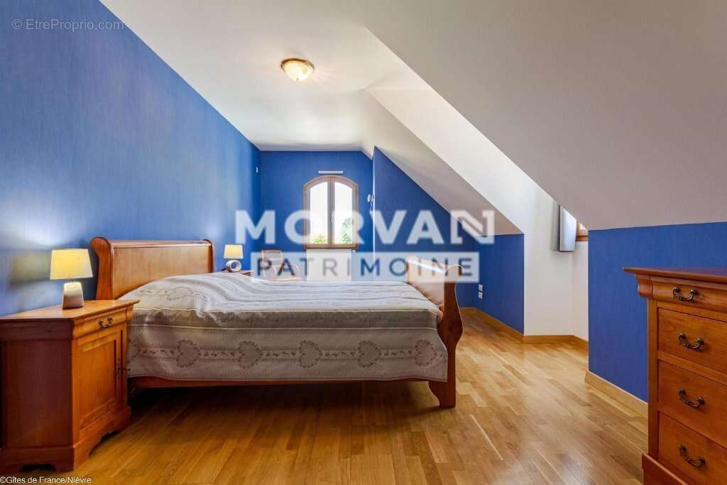 Maison à CHATEAU-CHINON(VILLE)