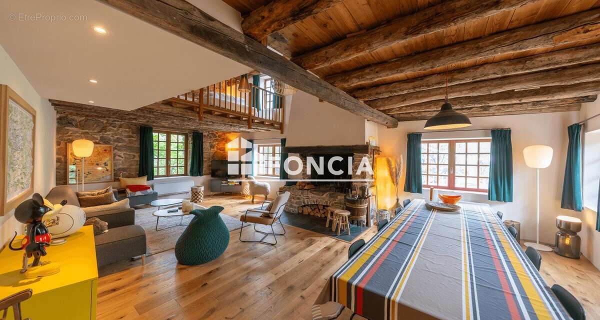 Maison de pays dans un hameau de montagne - photo 3