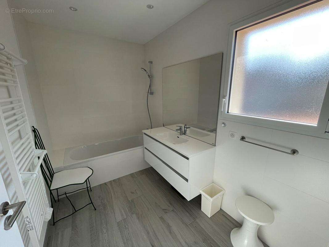 Maison récente 104 m2, 3 chambres, vie de plain-pied et garage 37 m2 à Paimboeuf - photo 10