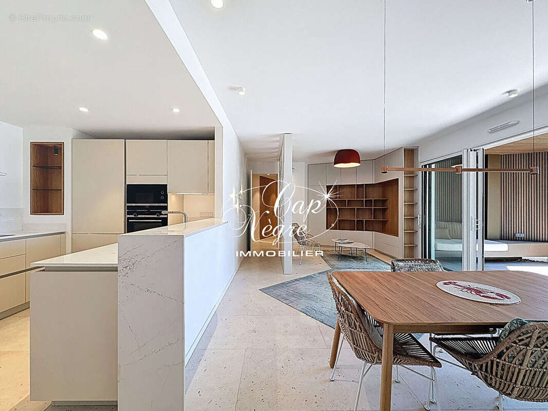 Appartement Rayol Canadel Sur Mer 4 pièce(s) 94.63m² - photo 6