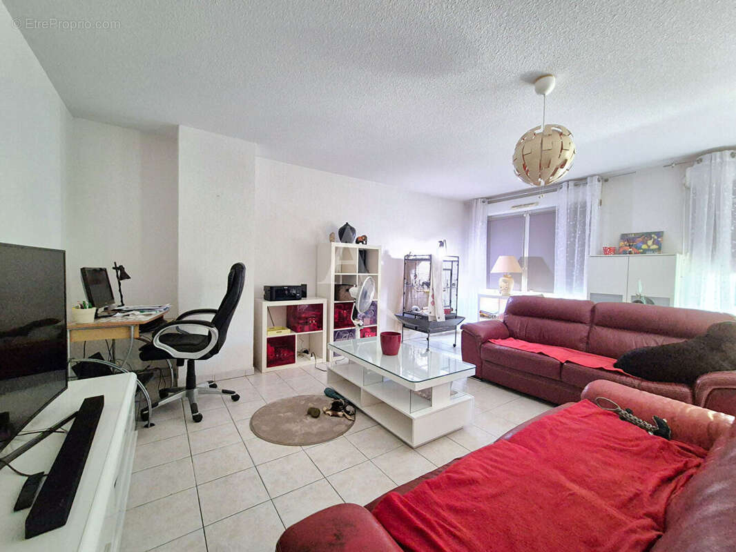 T3 de 73 m² avec jardin de 40 m² - Grand garage- Balaruc les bains - photo 4