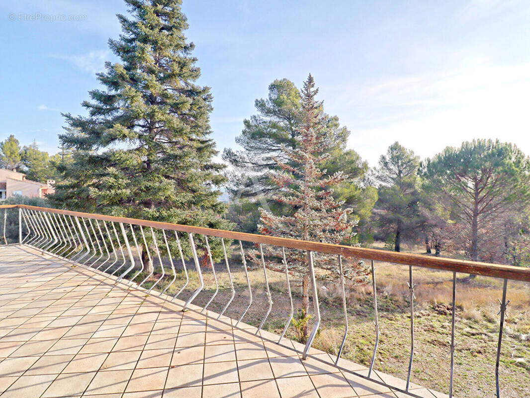 Maison à PIERREVERT