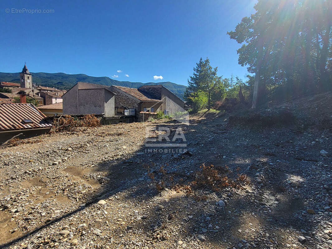 Terrain à CHATEAU-ARNOUX-SAINT-AUBAN