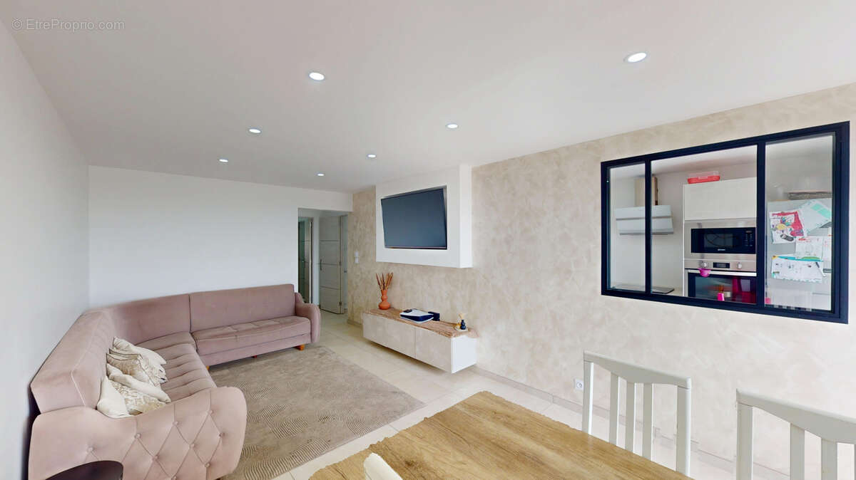 Appartement à LYON-9E