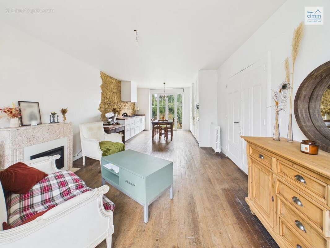 Maison à LES BRULAIS