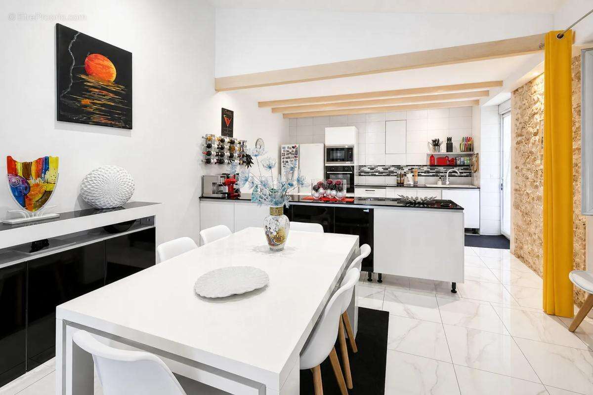 2 Maisons 1) 13 pièces de 476 m²
 2)58 m2 indépendante Cagnotte - photo 6