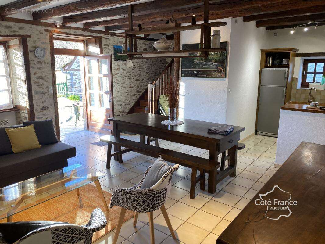 Maison à ARNAC