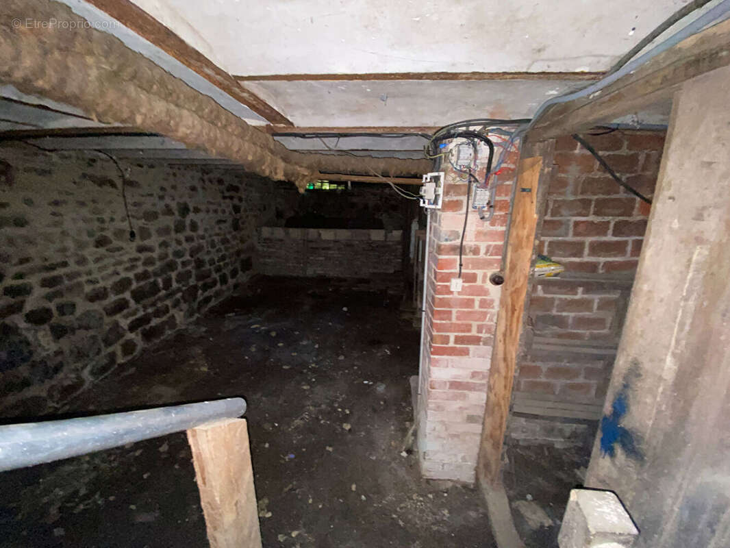 Maison à BELLOU-EN-HOULME