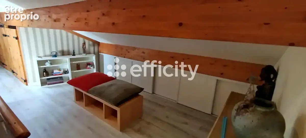Maison 292 m² à Usson-En-Forez  - photo 22
