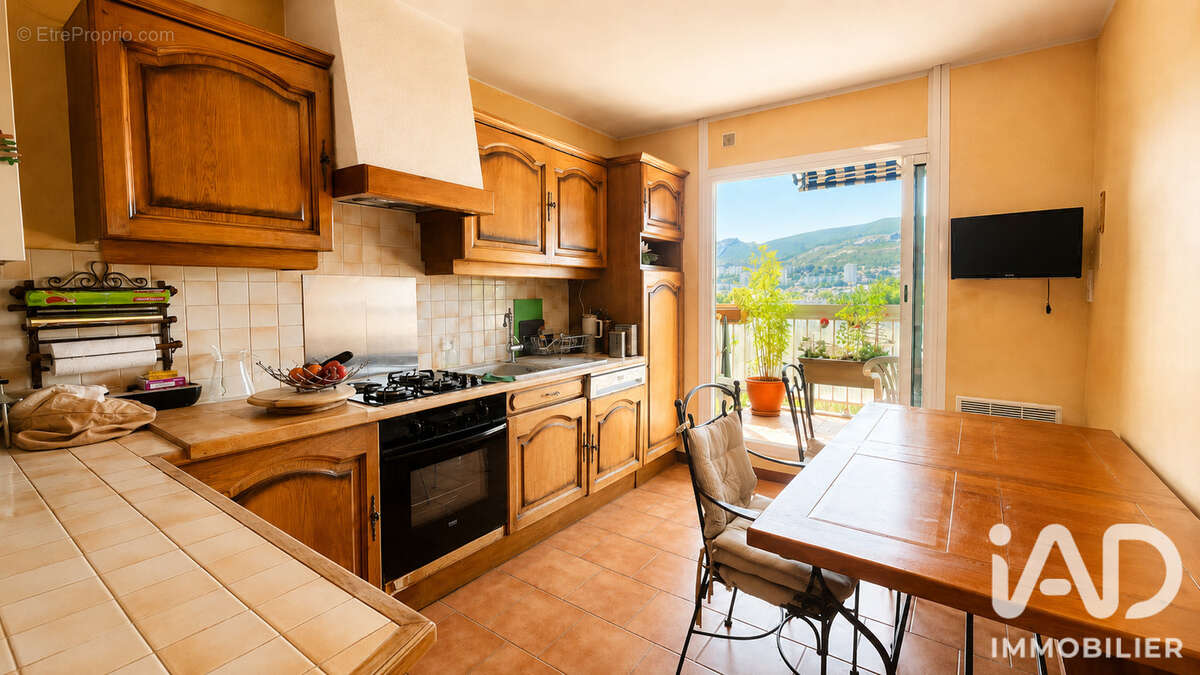 Photo 6 - Appartement à MARSEILLE-11E