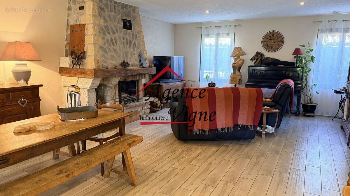 Maison à SAINT-AMBROIX