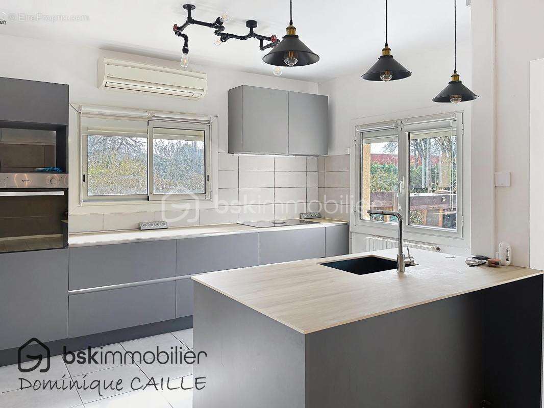Maison familiale rénovée - potentiel exceptionnel - faible consommation d energie dpe b -  montberon - photo 7