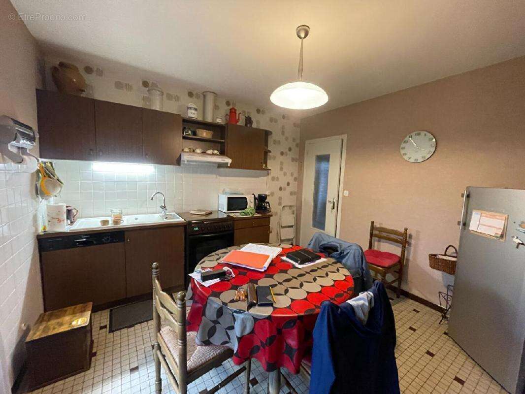 Maison à AIXE-SUR-VIENNE