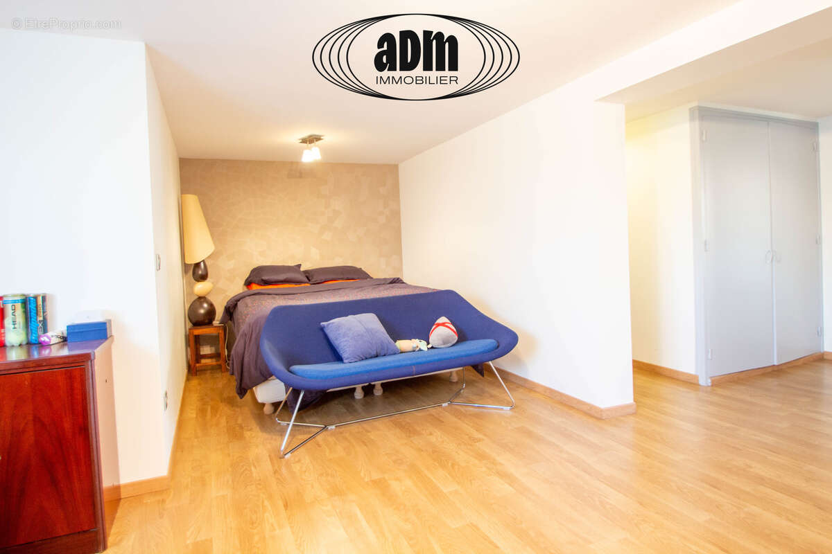 Maison à CHAMPS-SUR-MARNE