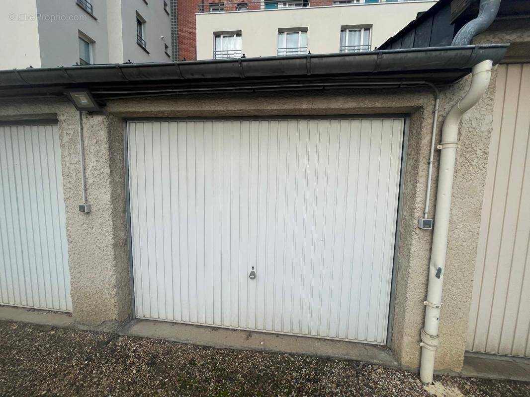 Parking à EVREUX