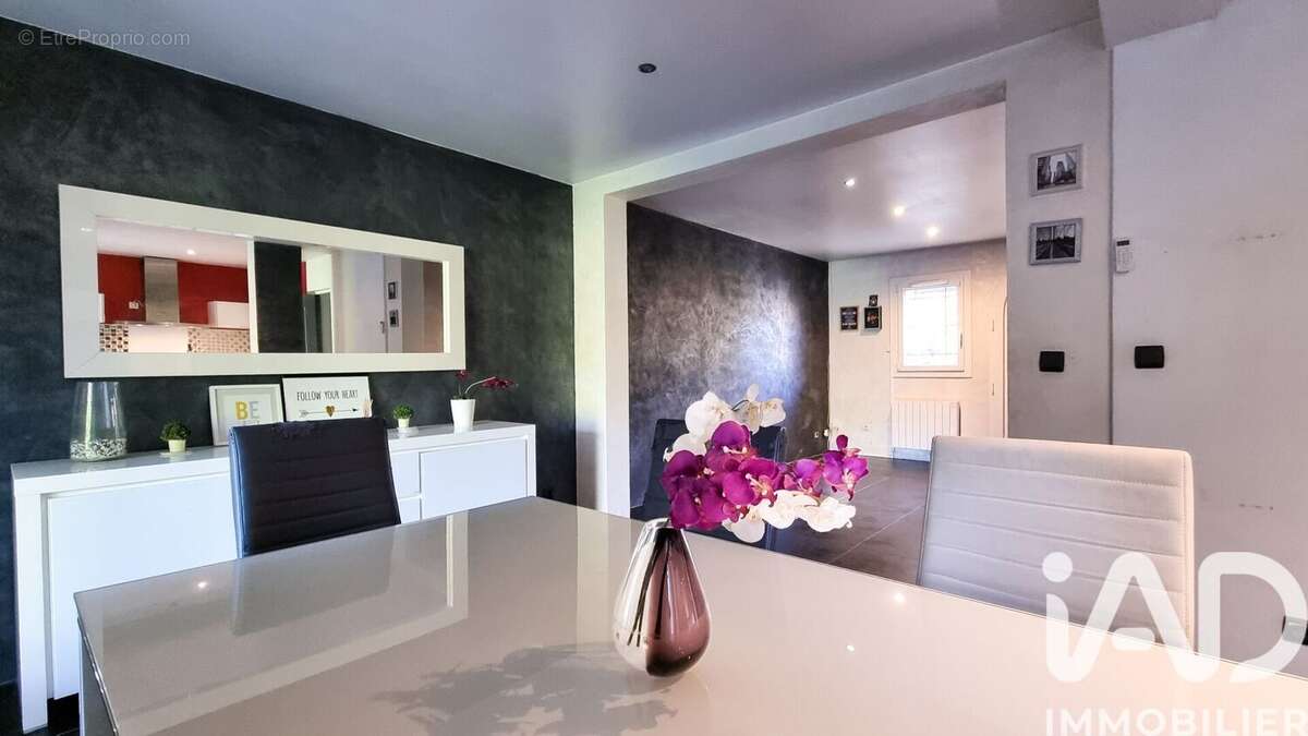 Photo 8 - Maison à LE THILLAY