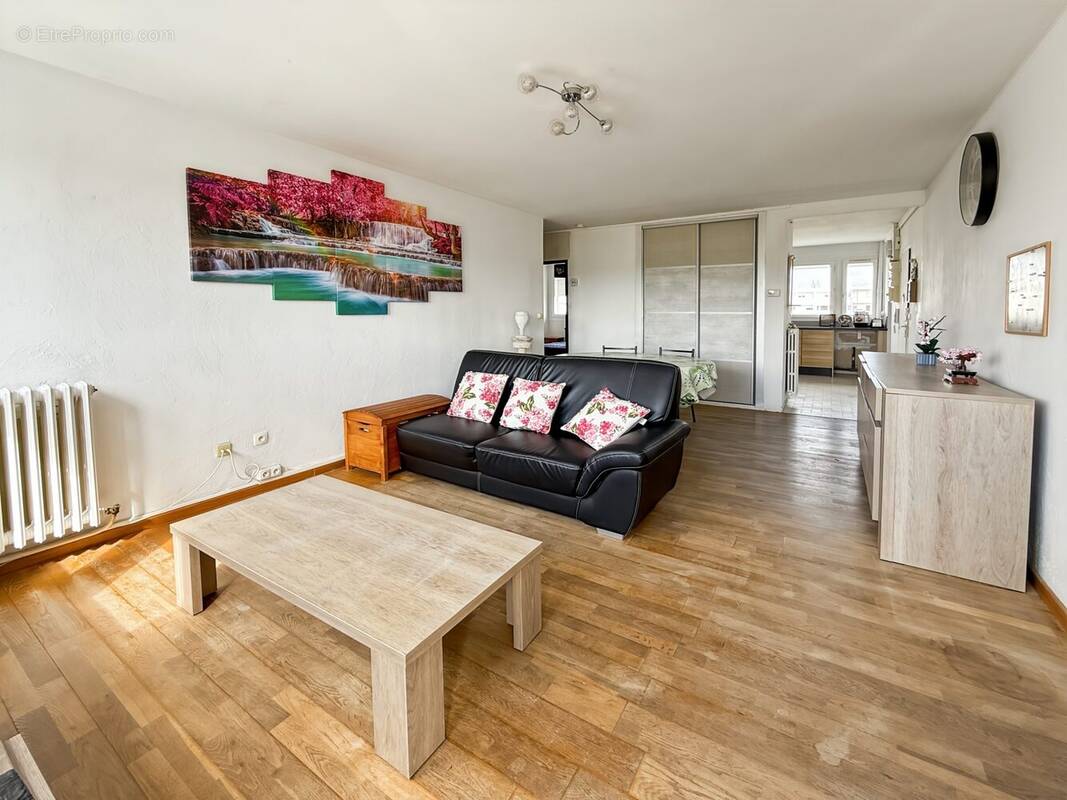 Appartement à CASTELGINEST