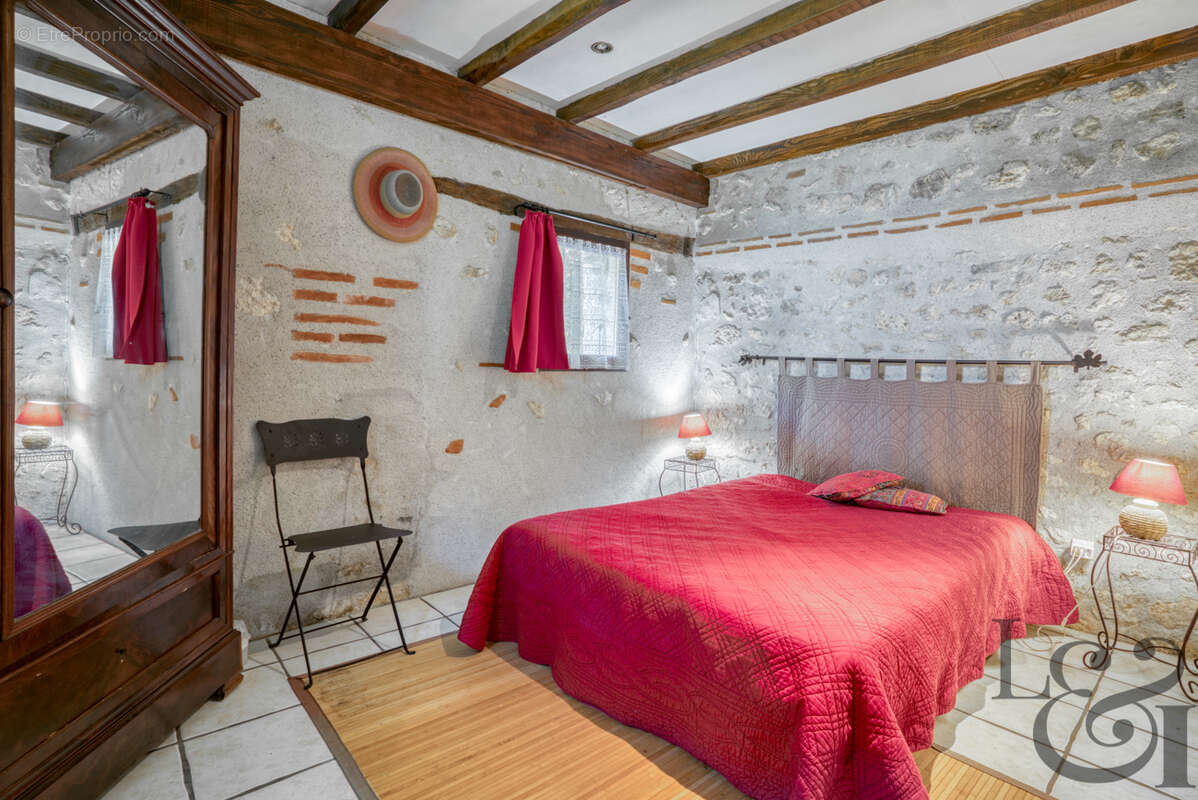Ensemble immobilier en pierre avec piscine - photo 11
