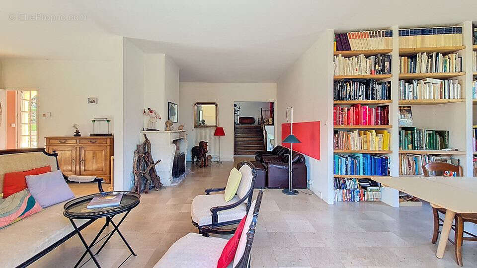 Maison Nebian 5 pièce(s) 175 m2 terrain 3229 m2 - photo 6